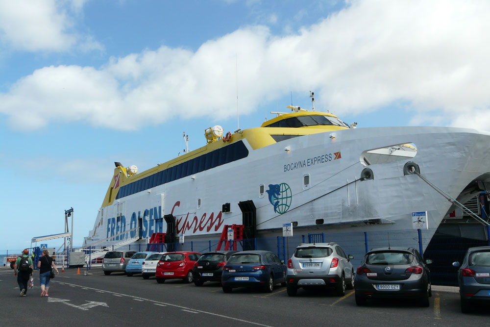 Playa Blanca (en el extremo sur de la isla)